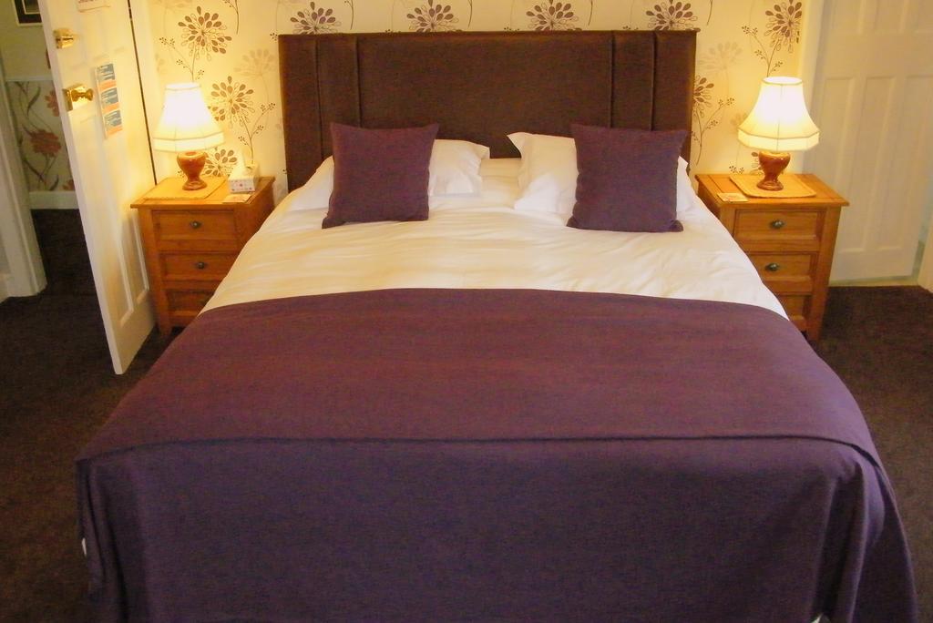 Royal Yeoman B&B Frampton  Habitación foto